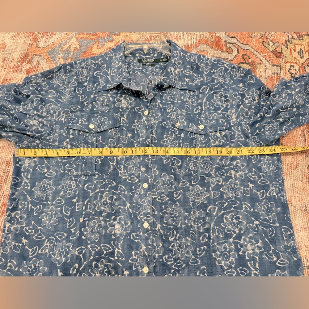 Lauren Ralph Lauren Button Down Blouse, Blue Floral, Size XL, Lightweight Cotton - Picture 4 of 5